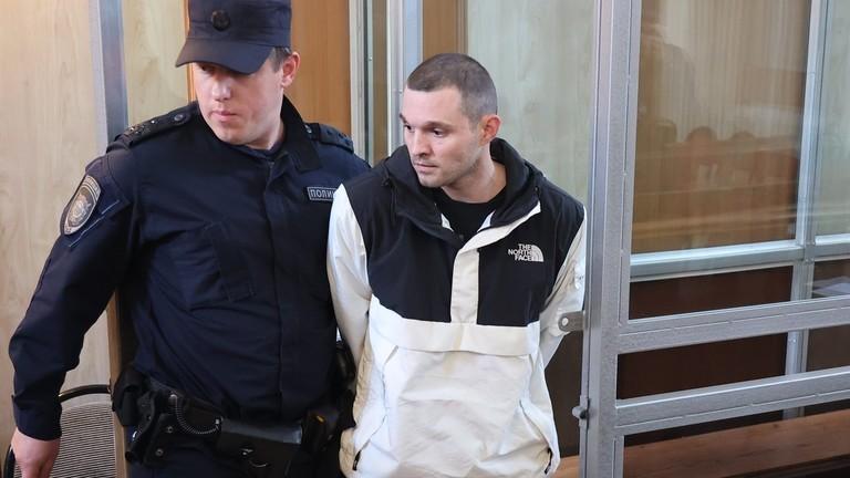 俄罗斯为被判盗窃的美国士兵减刑