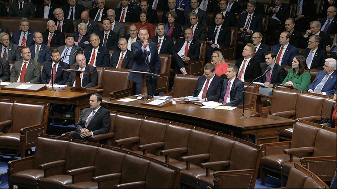 众议院共和党人和民主党人表示，美国必须保持在欧洲的驻军总数