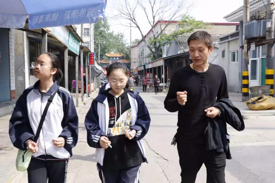 青少年回顾：揭开有毒算法的面纱