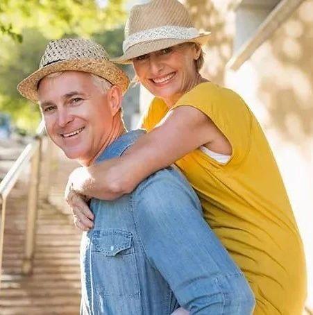 老大哥夫妇在房子里坠入爱河后宣布震惊分手