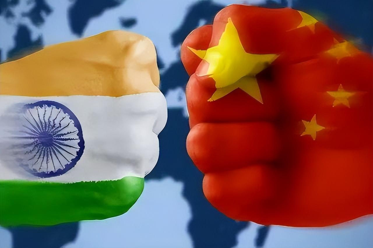 三名激进分子嫌疑人和一名印度军官在克什米尔战斗中丧生
