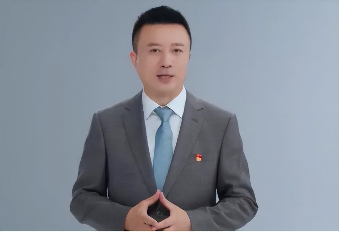 突发新闻：英国父亲和17岁的儿子在大堡礁游泳时溺亡