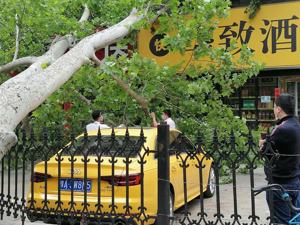 在发布商店更新后，合作社关闭了部分IT系统